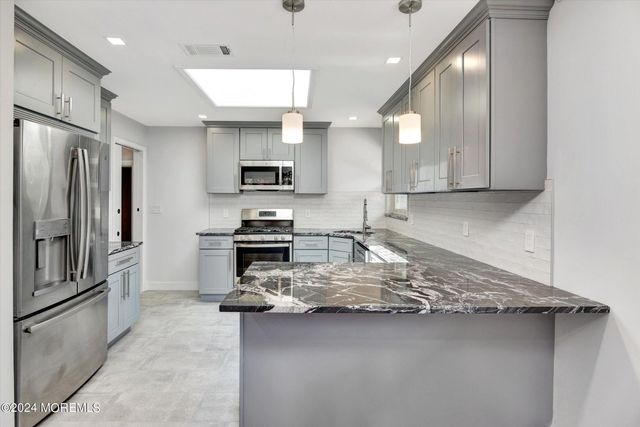 5 Hilltop Avenue, Sayreville, NJ 08879