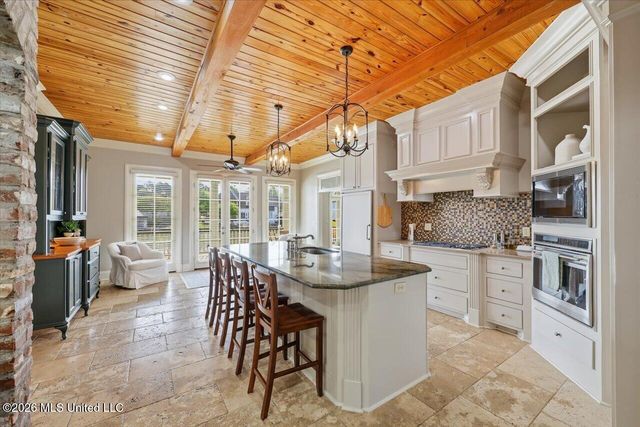 136 Chadwyck Place, Madison, MS 39110