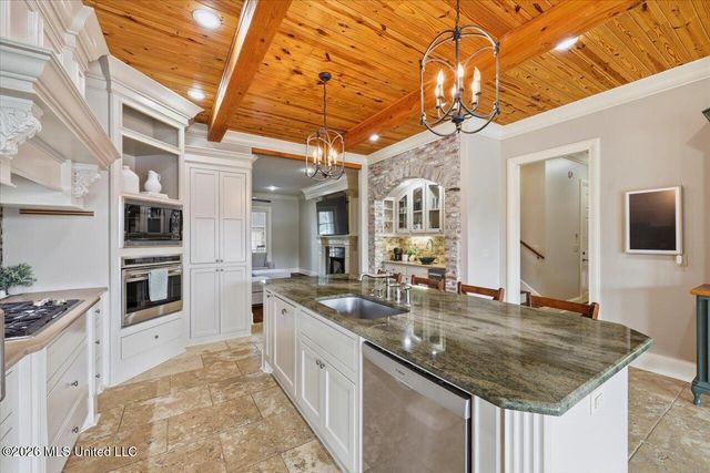136 Chadwyck Place, Madison, MS 39110