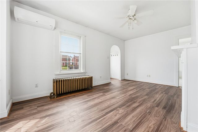 2206 Delaware Ave, New Castle, PA 16105