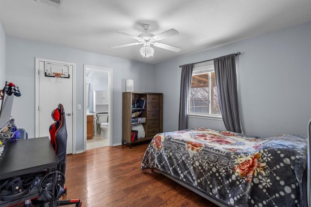 214 Pentire WAY, Hutto, TX 78634