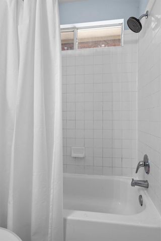 214 Pentire WAY, Hutto, TX 78634