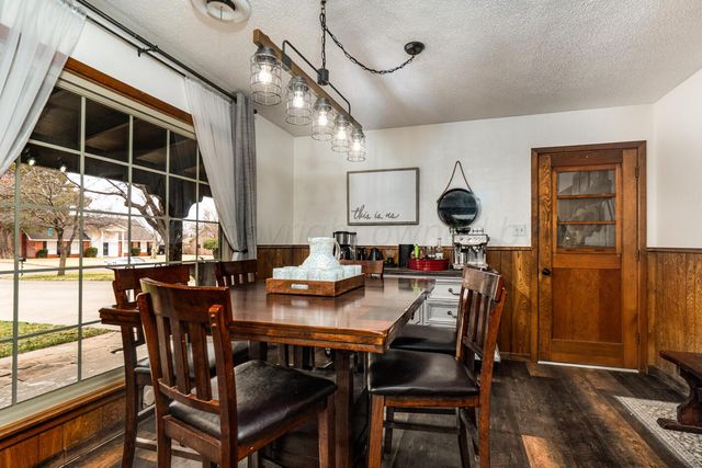 210 Comanche Trail, Tulia, TX 79088