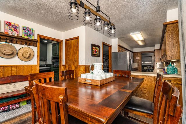 210 Comanche Trail, Tulia, TX 79088