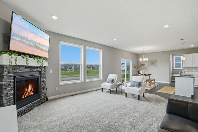 2107 Balsam Way, Lino Lakes, MN 55038