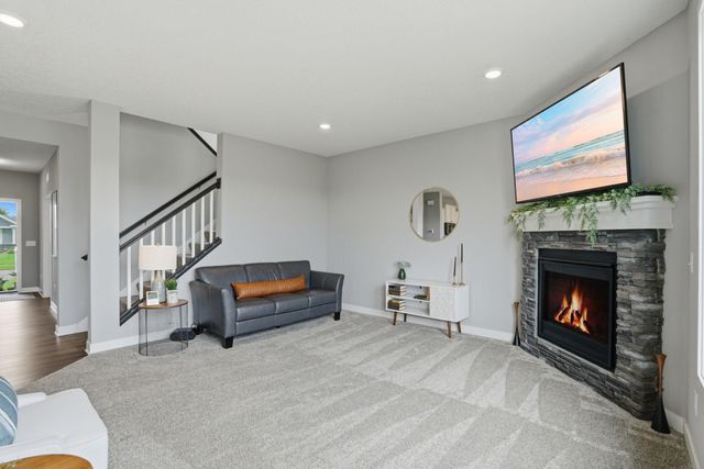 2107 Balsam Way, Lino Lakes, MN 55038