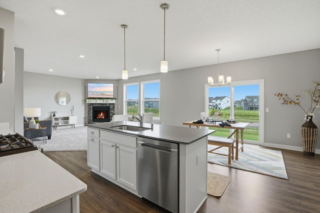 2107 Balsam Way, Lino Lakes, MN 55038 — photo 4
