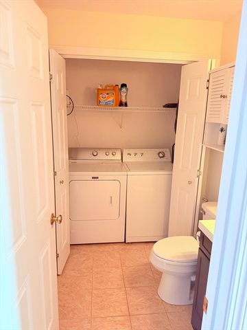 140 Stedman St 8, Chelmsford, MA 01824