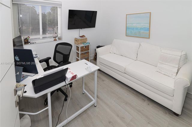 5901 NW 110th Ct, Doral, FL 33178