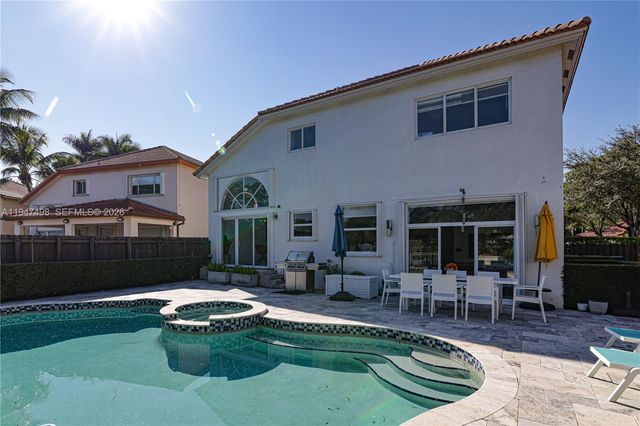 5901 NW 110th Ct, Doral, FL 33178