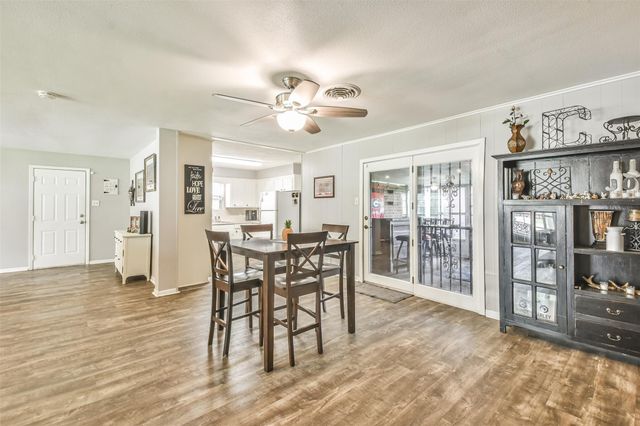 107 Sunset Heights Avenue, Dayton, TX 77535