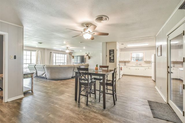 107 Sunset Heights Avenue, Dayton, TX 77535