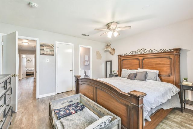 107 Sunset Heights Avenue, Dayton, TX 77535