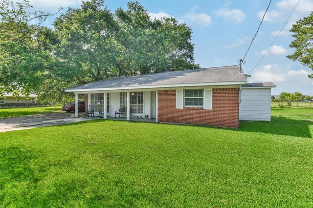 107 Sunset Heights Avenue, Dayton, TX 77535