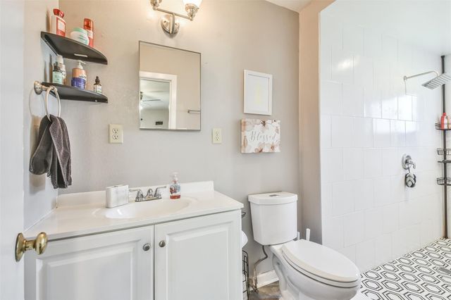 107 Sunset Heights Avenue, Dayton, TX 77535