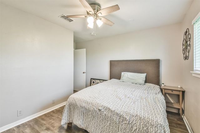 107 Sunset Heights Avenue, Dayton, TX 77535