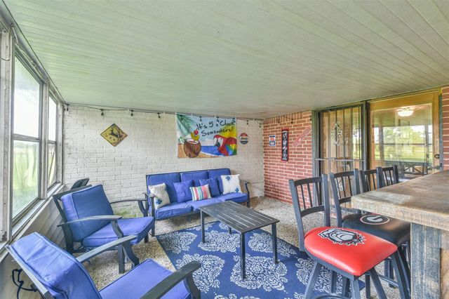 107 Sunset Heights Avenue, Dayton, TX 77535