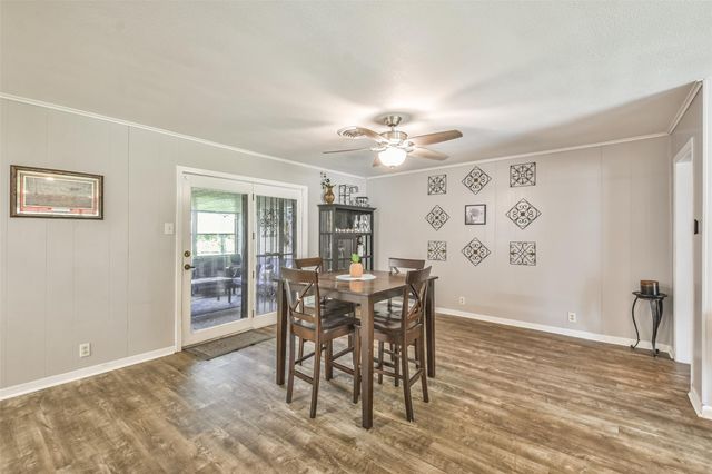 107 Sunset Heights Avenue, Dayton, TX 77535