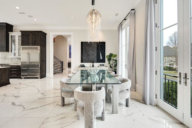 6211 DOVECOTE LN, Memphis, TN 38120