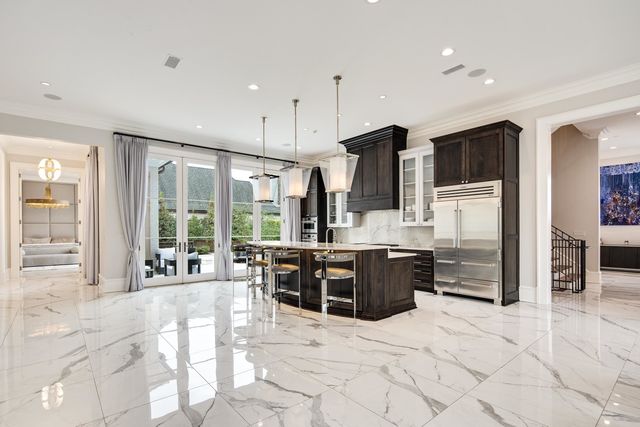 6211 DOVECOTE LN, Memphis, TN 38120