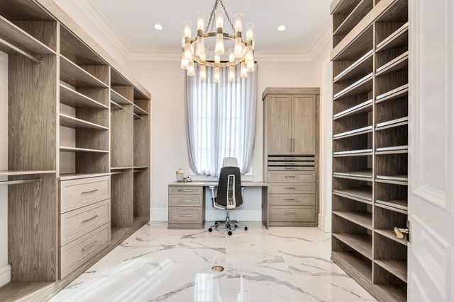 6211 DOVECOTE LN, Memphis, TN 38120