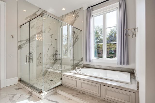 6211 DOVECOTE LN, Memphis, TN 38120