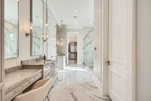 6211 DOVECOTE LN, Memphis, TN 38120