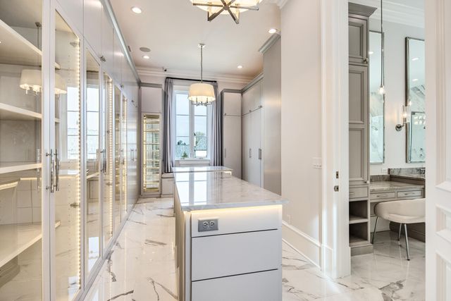 6211 DOVECOTE LN, Memphis, TN 38120