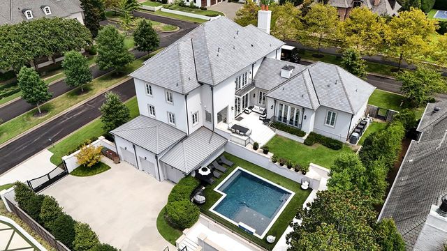 6211 DOVECOTE LN, Memphis, TN 38120