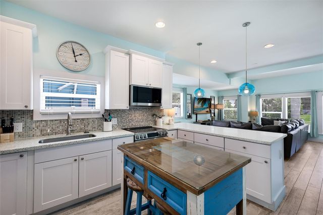 504 SPRING AVENUE, Anna Maria, FL 34216