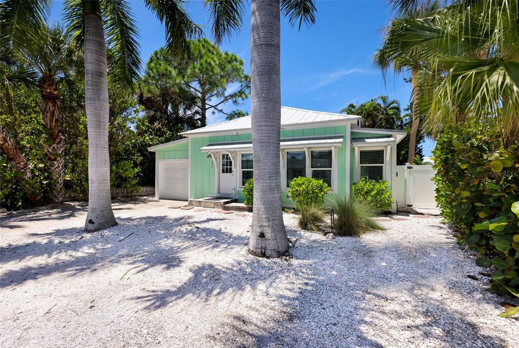504 SPRING AVENUE, ANNA MARIA, FL 34216 — photo 4