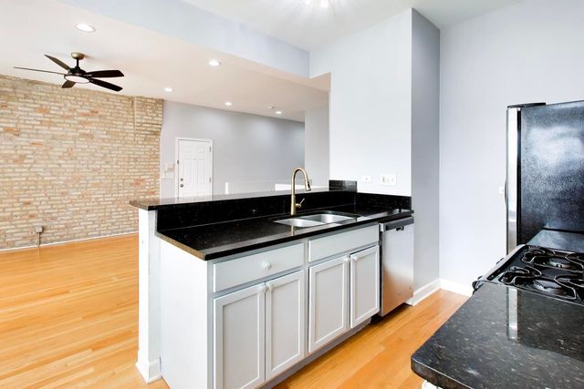 3848 W Sunnyside Avenue 1E, Chicago, IL 60625