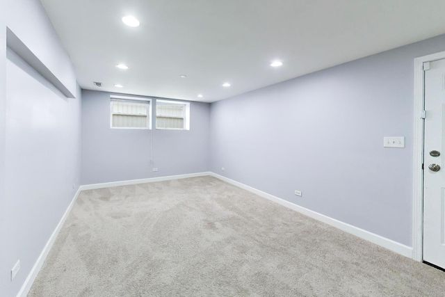 3848 W Sunnyside Avenue 1E, Chicago, IL 60625