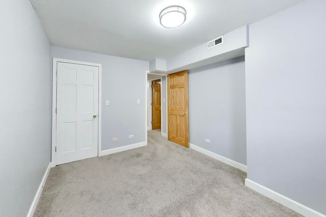 3848 W Sunnyside Avenue 1E, Chicago, IL 60625