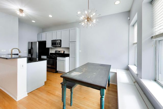 3848 W Sunnyside Avenue 1E, Chicago, IL 60625