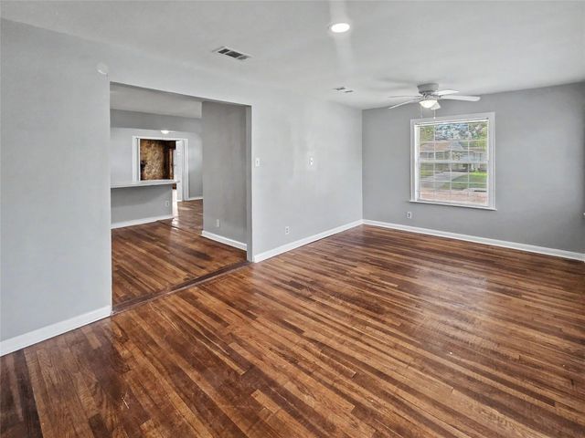 1302 Westward, La Marque, TX 77568