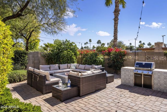 6511 E VOLTAIRE Avenue, Scottsdale, AZ 85254