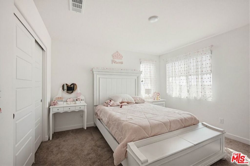 Image 28 of property listing at 2060 Horizon Avenue, Banning, CA 92220