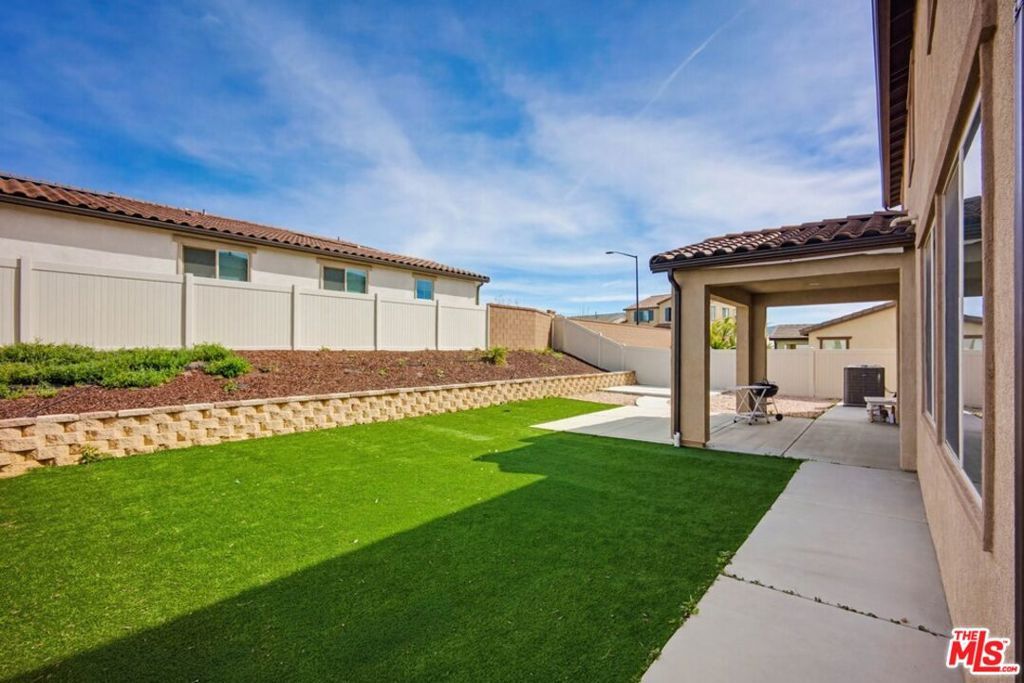 Image 46 of property listing at 2060 Horizon Avenue, Banning, CA 92220