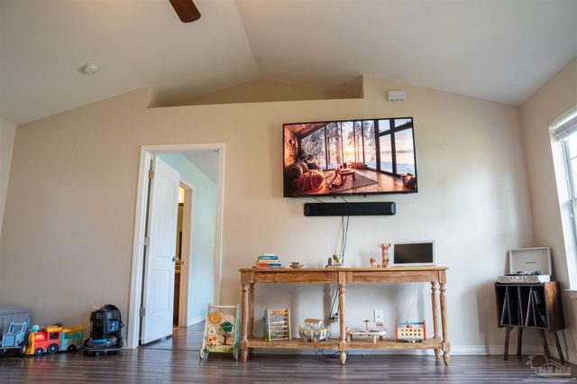 8951 Gristmill Way, Milton, FL 32583