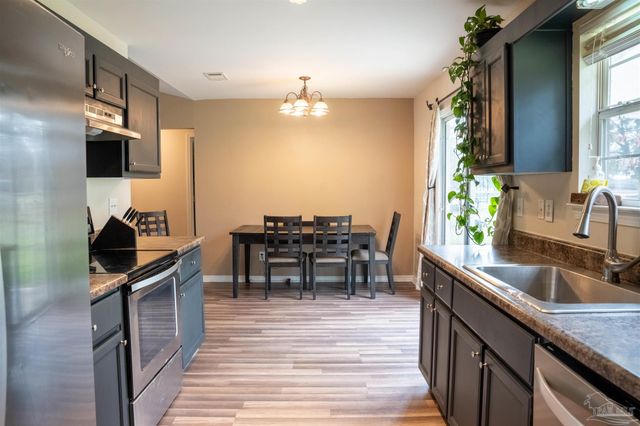 8951 Gristmill Way, Milton, FL 32583