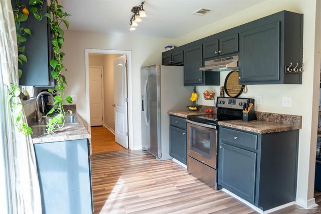 8951 Gristmill Way, Milton, FL 32583