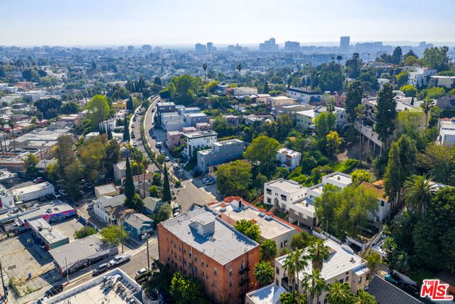 3209 Descanso Drive, Los Angeles, CA 90026