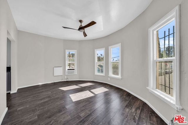 3209 Descanso Drive, Los Angeles, CA 90026