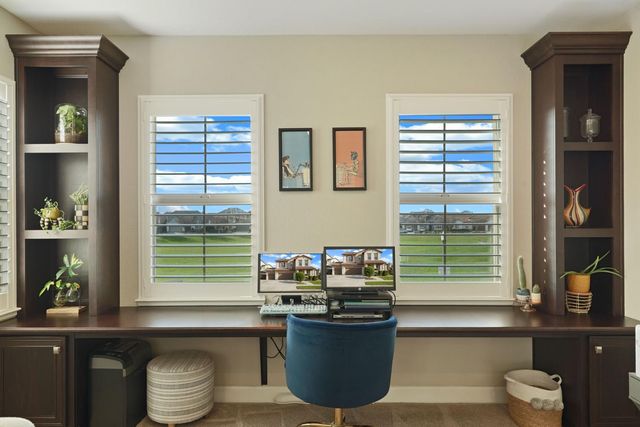 198 Cottage Ln, Lodi, CA 95242