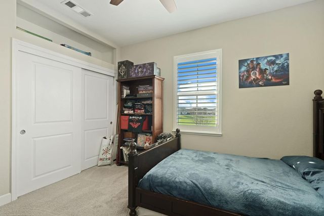 198 Cottage Ln, Lodi, CA 95242