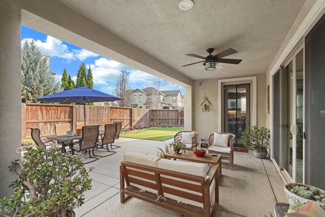 198 Cottage Ln, Lodi, CA 95242