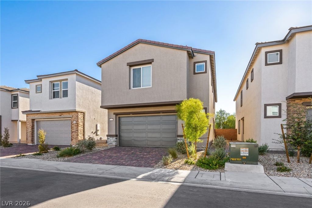 8160 Gusty Brook Street, Las Vegas, NV 89113 — photo 2