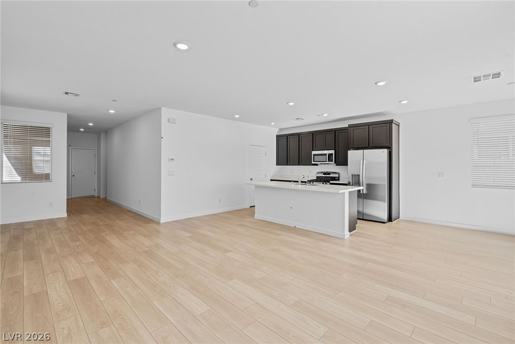 8160 Gusty Brook Street, Las Vegas, NV 89113 — photo 5