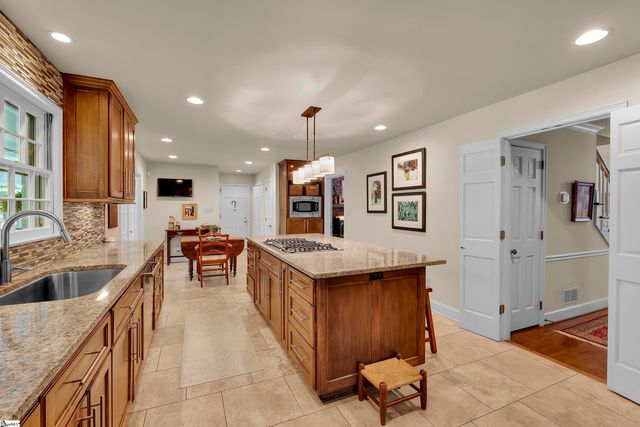 128 Lomond Lane, Spartanburg, SC 29307